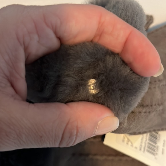 UGG gloves - Picture 7 of 7